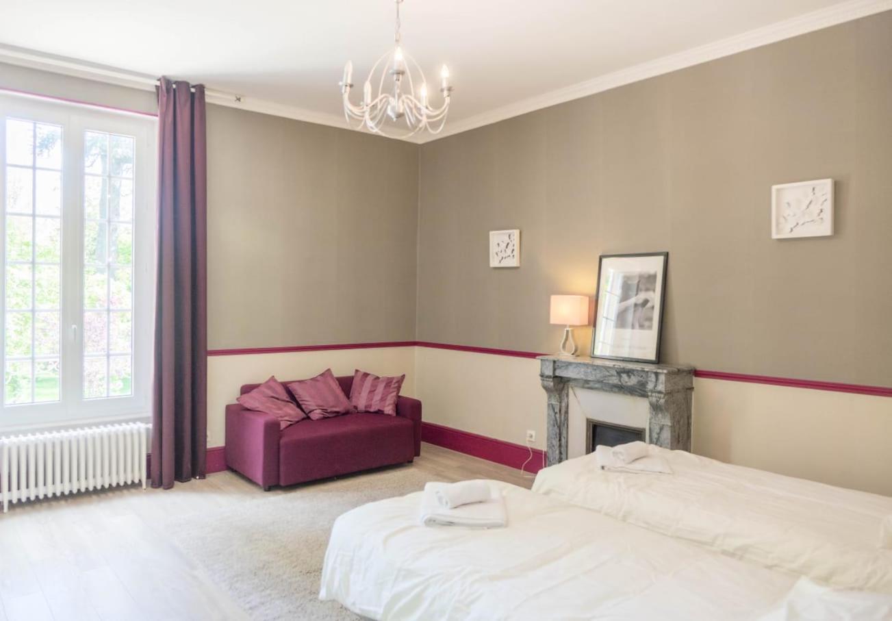 Maison Chaleureuse De 4 A 12 Personnes Neuville-aux-Bois Exteriér fotografie