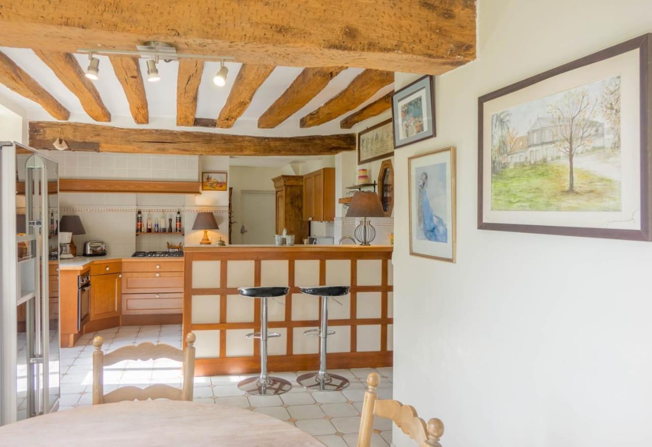 Maison Chaleureuse De 4 A 12 Personnes Neuville-aux-Bois Exteriér fotografie