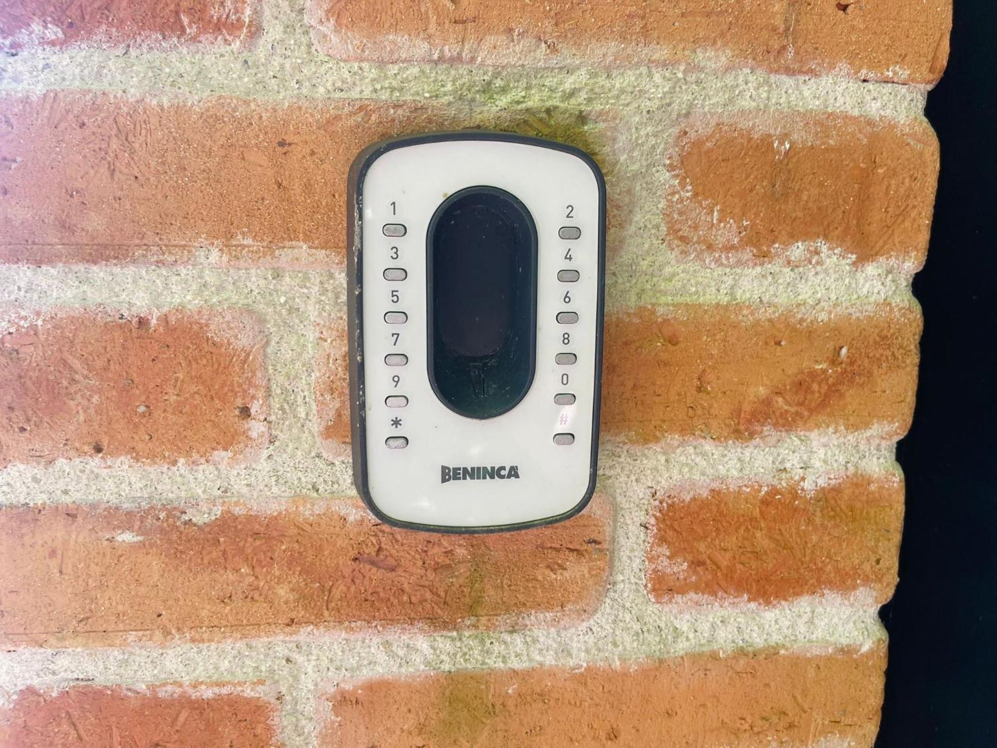 Maison Chaleureuse De 4 A 12 Personnes Neuville-aux-Bois Exteriér fotografie